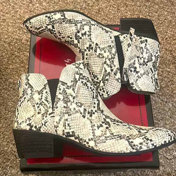 Sam Edelman Circus boots - Picture 2 of 8